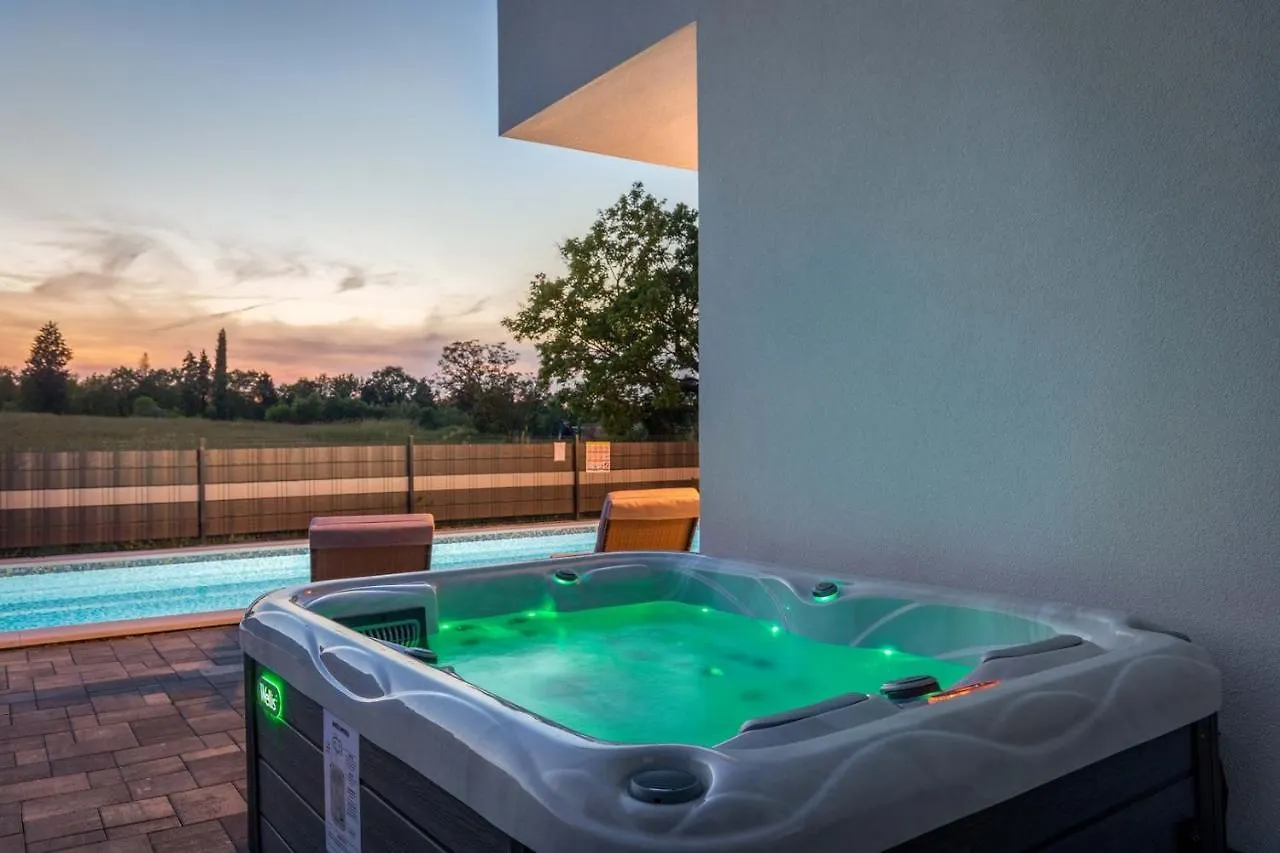 Villa Blue Lagoon - Private Pool And Whirlpool Kršan